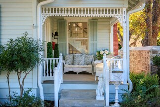 119 W San Antonio St, Fredericksburg, TX 78624