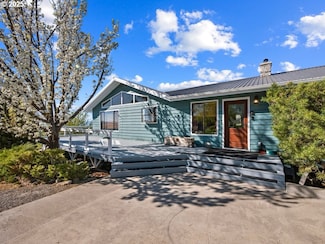 67852 Ruth Ln, Cove, OR 97824