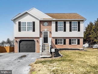 3797 Mountain Shadow Cir, Fayetteville, PA 17222