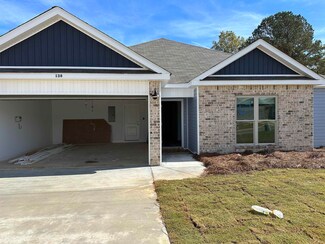 138 Hughes Dr, Warner Robins, GA 31093