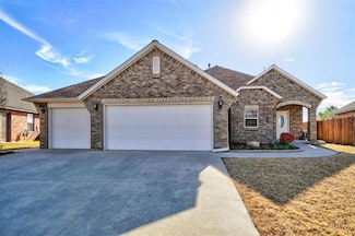 19009 Meadows Crossing Dr, Edmond, OK 73012