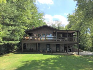 7135 Elgin Dr SW Unit 11C, Sherrodsville, OH 44675
