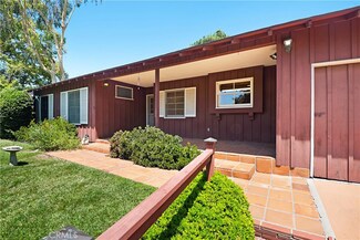 715 Edgeview Dr, Sierra Madre, CA 91024
