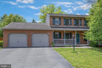 16811 Cavalry Dr, Williamsport, MD 21795