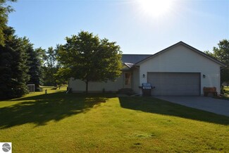 1003 Putter Dr, Weidman, MI 48893