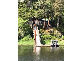 1945 N Tenmile Lake, Lakeside, OR 97449