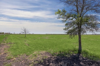 5025 Ward Bend Rd, Sealy, TX 77474