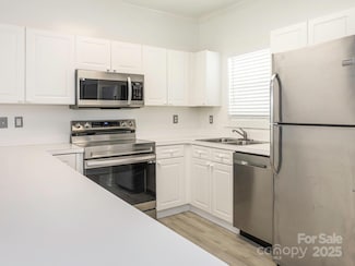8747 Coralbell Ln Unit 204, Charlotte, NC 28213