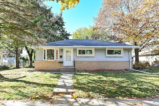 3965 S 75th St, Milwaukee, WI 53220