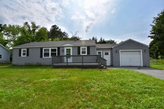 14 Mountain View Dr, South Glens Falls, NY 12803