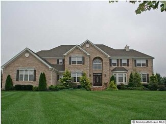 2 Rodeo Dr, Jackson, NJ 08527