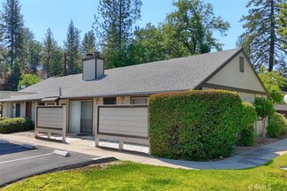49400 River Park Rd Unit 56, Oakhurst, CA 93644