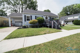 735 Park St, Napoleon, OH 43545