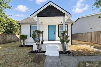 808 E 59th St, Tacoma, WA 98404