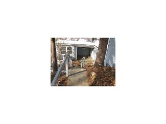32282 Woodale Dr, Hanoverton, OH 44423