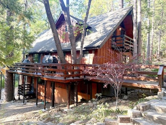 55260 Daryll Rd, Idyllwild, CA 92549