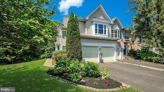 2662 Fallow Hill Ln, Jamison, PA 18929