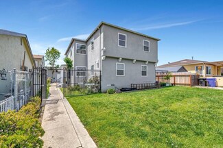 4454 52nd St, San Diego, CA 92115