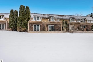 246 Peninsula Hills Dr, Traverse City, MI 49686