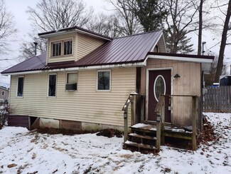 12774 Beechnut St NE, Gowen, MI 49326
