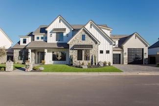 739 Queensridge Dr, Washington, UT 84780