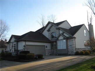 11200 Quail Hollow Dr, Painesville, OH 44077