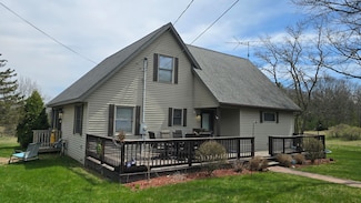 721 Merkey Rd W, Manistee, MI 49660