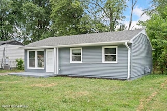 5006 Yew Ln, Louisville, KY 40213