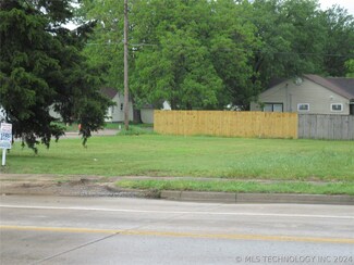1030 E Wyandotte Ave, McAlester, OK 74501