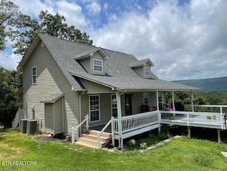 290 J L Davis Ln, Evensville, TN 37332
