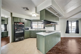 3529 Allegheny Dr, Las Vegas, NV 89122