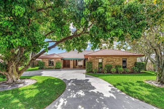 21792 Mountain Sugar Ln, Boca Raton, FL 33433