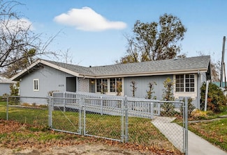 609 SE Evergreen Ave, Redmond, OR 97756