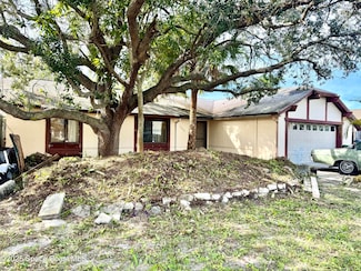 2630 Raintree Lake Cir, Merritt Island, FL 32953