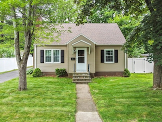 51 Goodwin St, Manchester, CT 06040