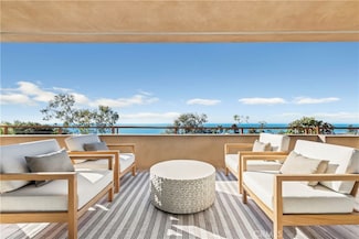 206 Grandview St, Laguna Beach, CA 92651