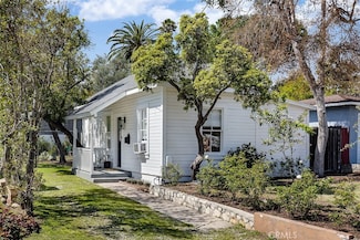 1719 N Oxford Ave, Pasadena, CA 91104