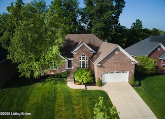 518 Davenport Dr, Louisville, KY 40245