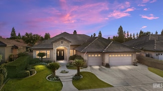 10209 Patterson St, Bakersfield, CA 93311