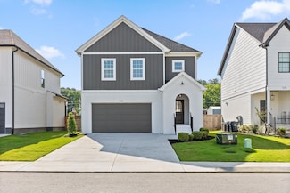 570 Shanti Dr, Chattanooga, TN 37412