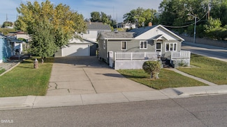 100 6th St NW, Mandan, ND 58554