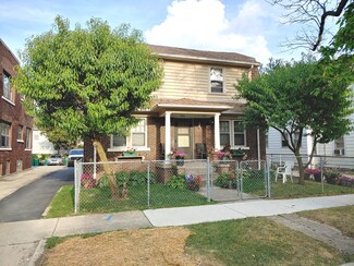 326 Pine St, Joliet, IL 60435