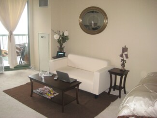 111 W Maple St Unit 2807, Chicago, IL 60610