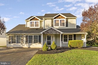 472 Pheasant Ln, Fairless Hills, PA 19030