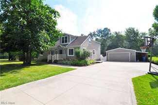 4723 S Hametown Rd, Norton, OH 44203