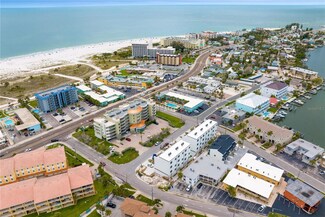 11605 1st St E Unit 2, Treasure Island, FL 33706