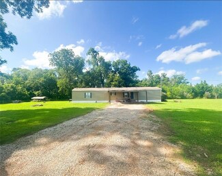 1241 Levi Gremillion Rd, Plaucheville, LA 71362