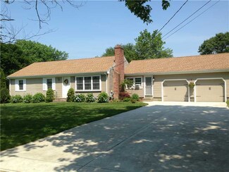 10 Swan Rd, Cumberland, RI 02864