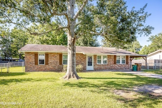 41 Linda Ln, Long Beach, MS 39560