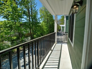 34 Walnut St, Madison, NJ 07940